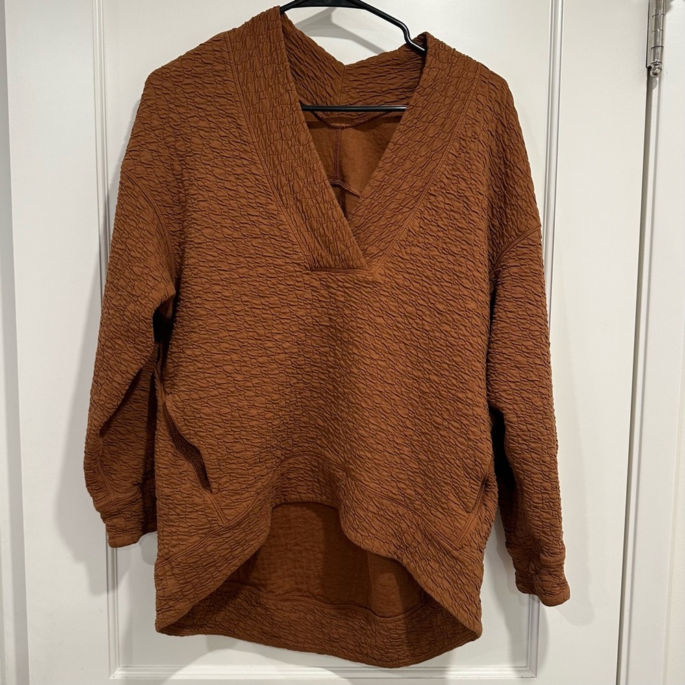 Lululemon Ripple Pullover - Picture 4 of 9